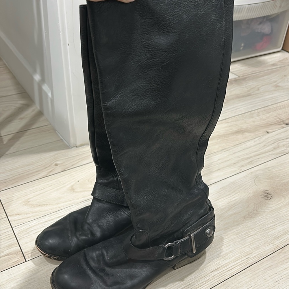 Women’s size 9 black coach boots